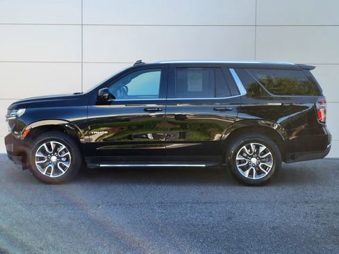 Used 2022 Chevrolet Tahoe LT w/ Luxury Package AWD/4WD image 2