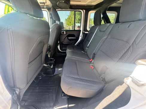 Used 2021 Jeep Wrangler Unlimited Sport AWD/4WD image 17
