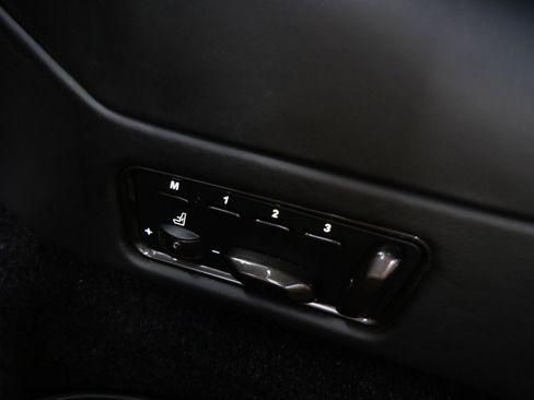 Used 2014 Aston Martin Vanquish Coupe RWD image 30