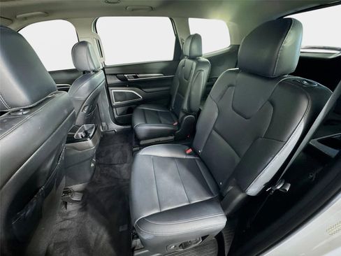 Used 2020 Kia Telluride S FWD image 23