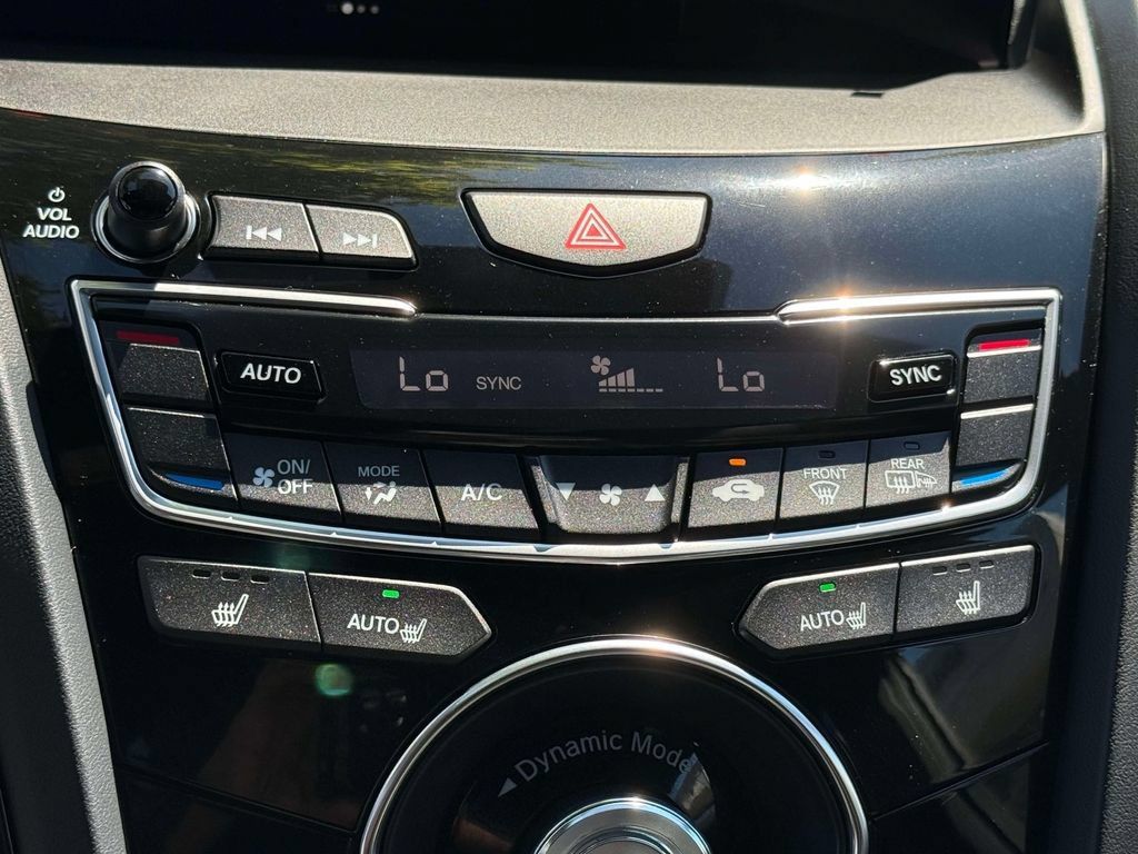 Used 2025 Acura RDX SH-AWD image 23