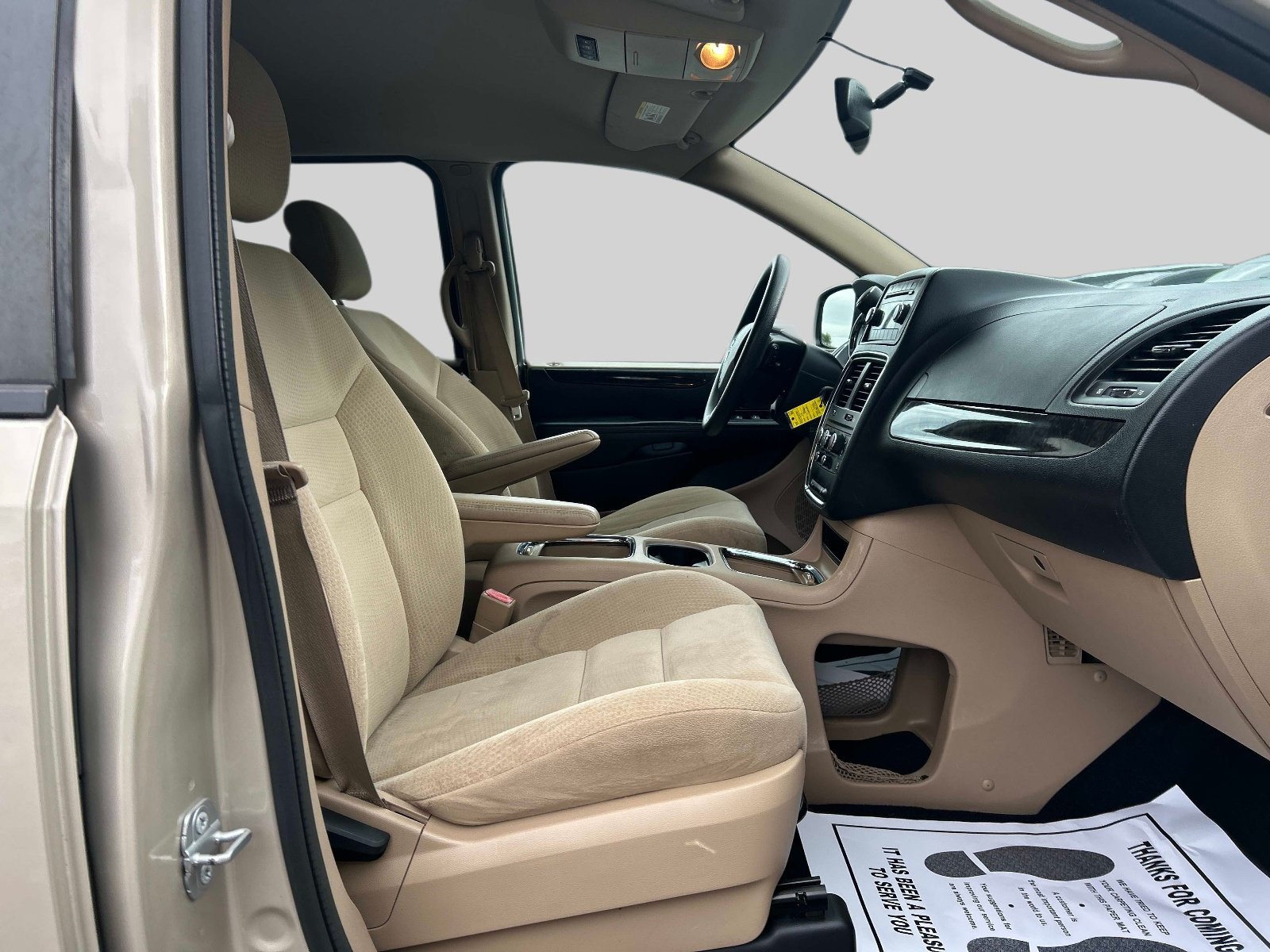 Used 2014 Dodge Grand Caravan SXT FWD image 18