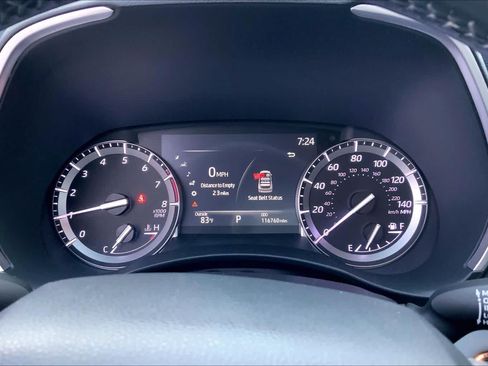 Used 2022 Toyota Highlander XLE FWD image 25