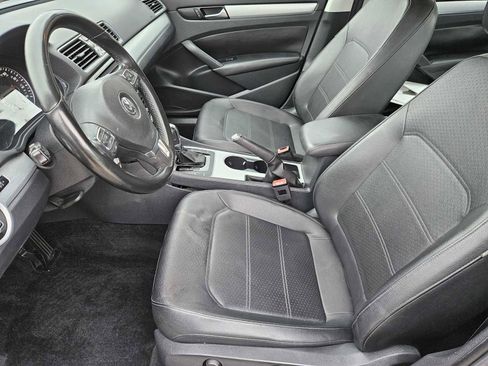 Used 2013 Volkswagen Passat 2.5 SE image 12