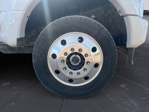 Used 2021 Ford F450 Platinum w/ FX4 Off-Road Package image 14