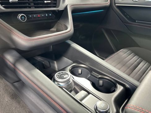 New 2026 Ford Explorer ST-Line w/ ST-Line Street Pack AWD/4WD image 28