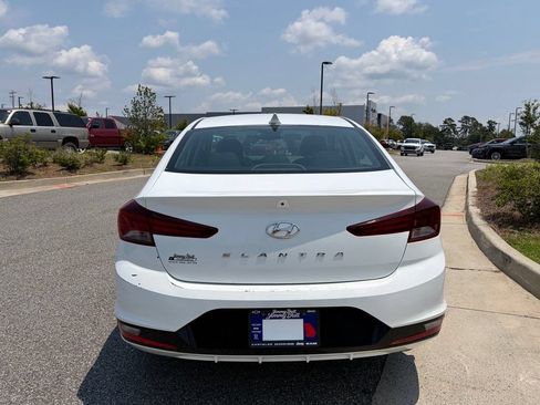Used 2020 Hyundai Elantra Value Edition w/ Cargo Package (C1) FWD image 5