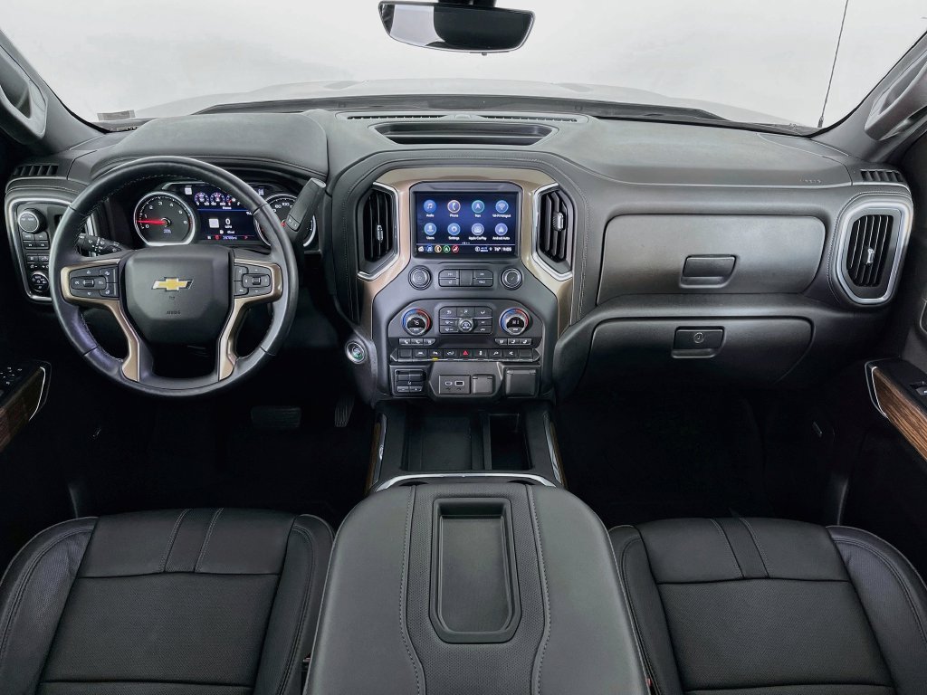Used 2022 Chevrolet Silverado 1500 High Country w/ Technology Package AWD/4WD image 11
