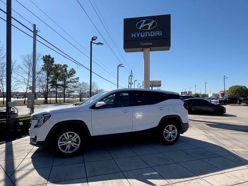 Used 2024 GMC Terrain SLE image 6