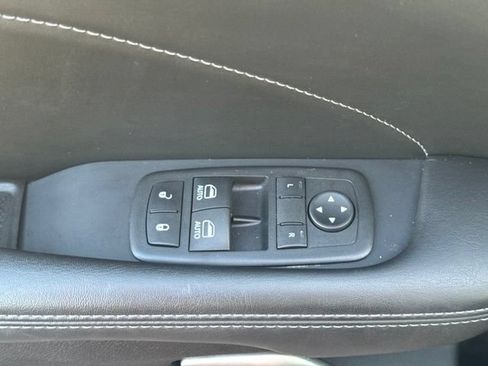 Used 2022 Dodge Challenger R/T Scat Pack RWD image 24