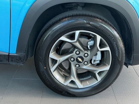 Used 2025 Chevrolet Trax LT w/ Driver Confidence Package FWD image 7