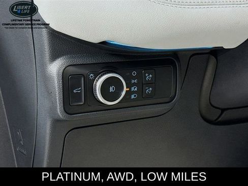 Used 2025 Ford Explorer Platinum w/ LUX Leather Package image 10