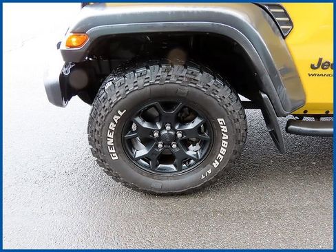 Certified 2021 Jeep Wrangler Willys image 4
