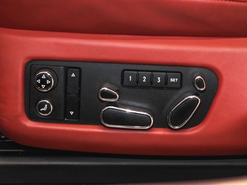 Used 2016 Bentley Flying Spur V8 image 13