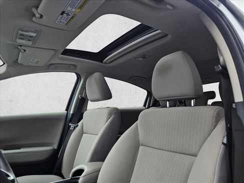 Used 2017 Honda HR-V EX image 20