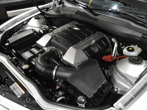 Used 2010 Chevrolet Camaro SS w/ RS Package RWD image 40