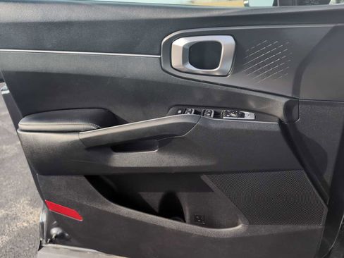 Used 2021 Kia Sorento S w/ Panoramic Sunroof Package image 22