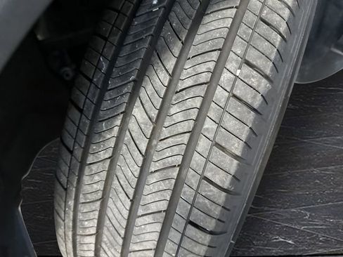 Certified 2025 Ford Escape ST-Line Elite image 33