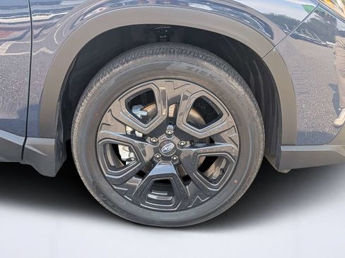 Certified 2025 Subaru Ascent Bronze Edition AWD/4WD image 11