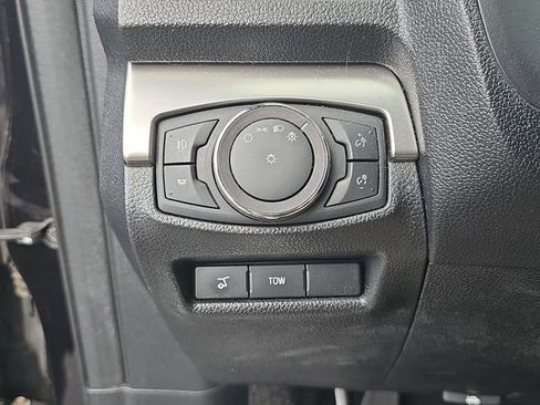 Used 2019 Ford Explorer XLT w/ Equipment Group 201A image 29