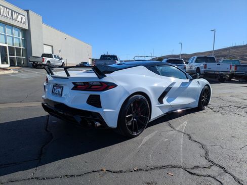 Used 2020 Chevrolet Corvette Stingray Preferred Cpe w/ 2LT Preferred Equipment Group image 3