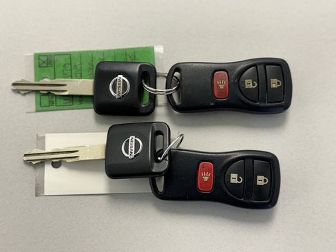 Used 2019 Nissan Frontier SV image 30