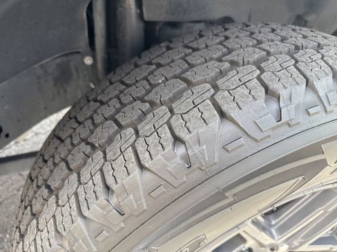 Used 2025 Jeep Wrangler Unlimited Sport AWD/4WD image 48