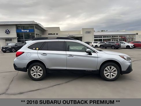 Used 2018 Subaru Outback 2.5i Premium image 2