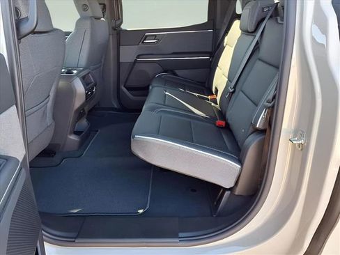 New 2026 GMC Sierra EV Elevation w/ LPO, Elevation Dark Package image 24