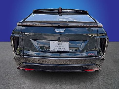 Certified 2024 Cadillac Lyriq Luxury AWD/4WD image 4