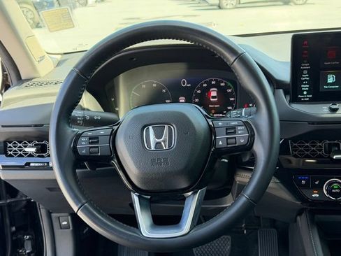 Used 2024 Honda Accord Touring image 17