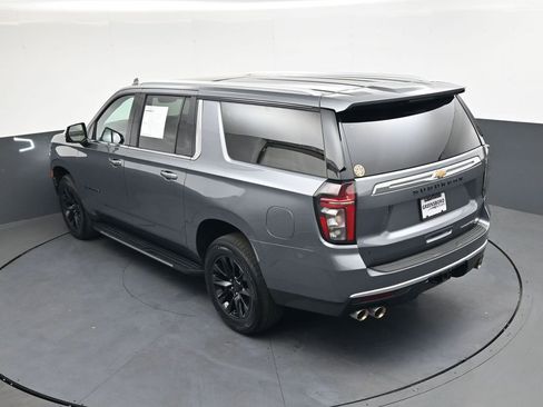 Used 2021 Chevrolet Suburban Premier w/ Premium Package image 33