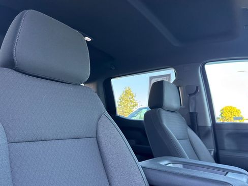 Used 2021 Chevrolet Silverado 1500 LT image 25