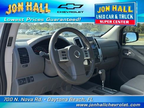 Used 2018 Nissan Frontier SV image 19