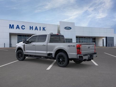 New 2026 Ford F250 Lariat w/ Black Appearance Package AWD/4WD image 4