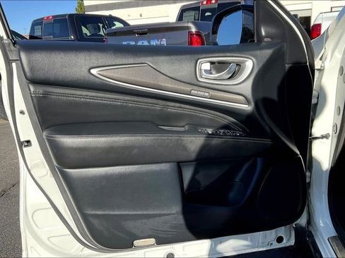 Used 2020 INFINITI QX60 Signature Edition FWD image 18