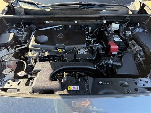 Used 2019 Toyota RAV4 XLE image 33