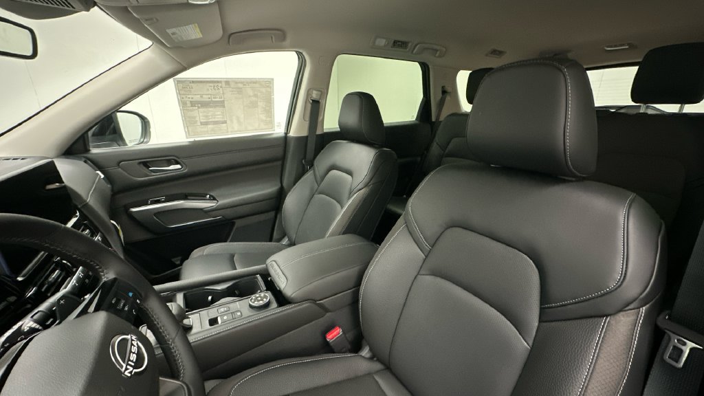 New 2026 Nissan Pathfinder SL AWD/4WD image 9
