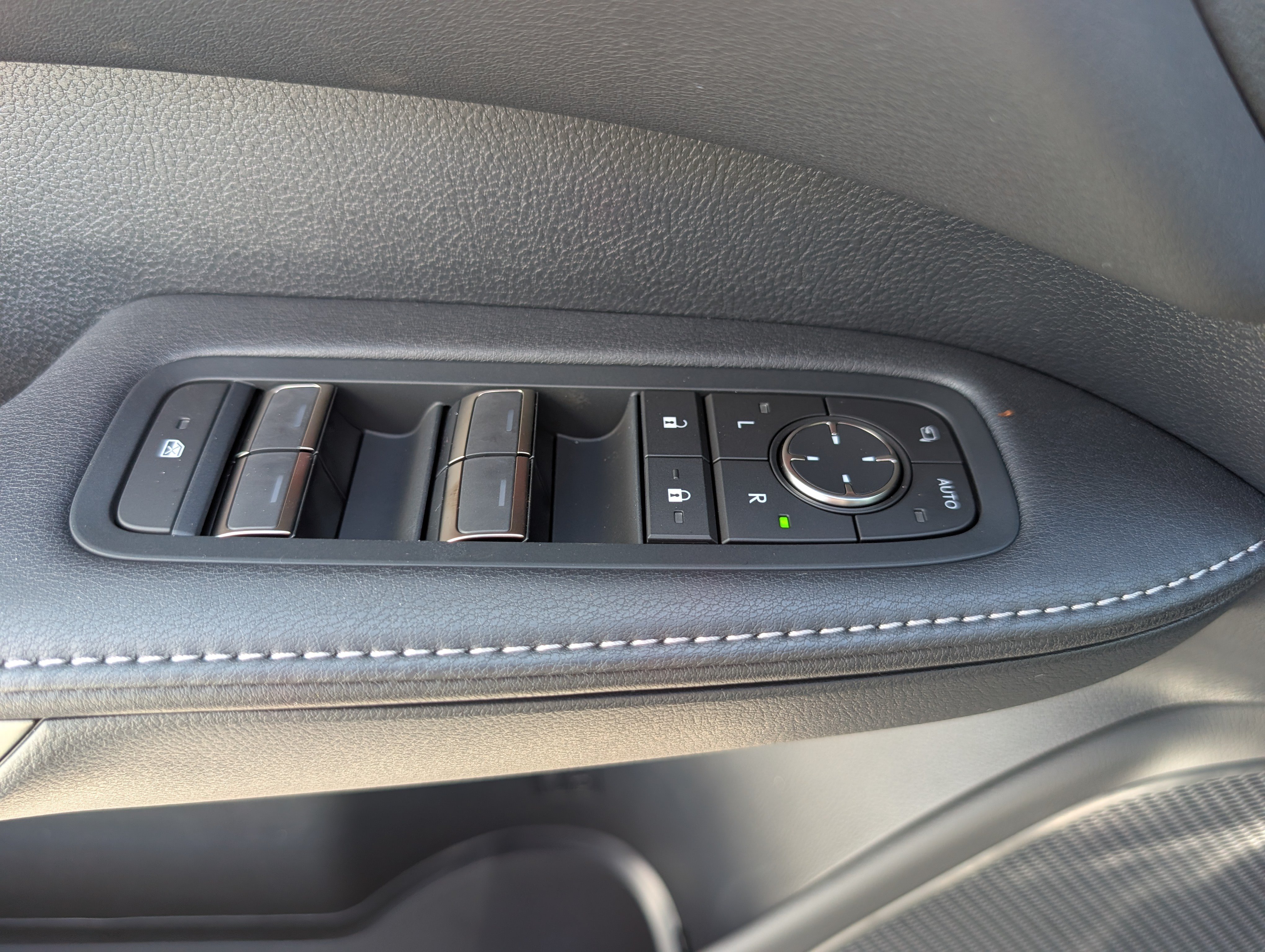 New 2026 Lexus RX 350 AWD w/ Convenience Package image 17
