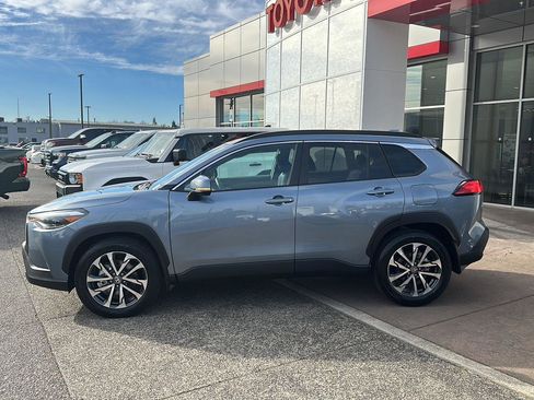 Certified 2024 Toyota Corolla Cross XLE w/ Convenience Package image 8