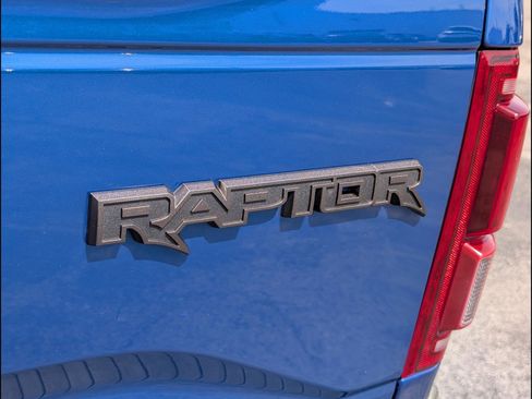 Used 2017 Ford F150 Raptor w/ Equipment Group 802A Luxury AWD/4WD image 23