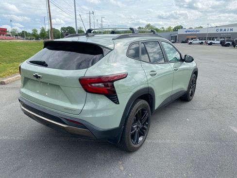 Used 2024 Chevrolet Trax ACTIV w/ Sunroof Package image 7