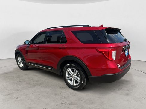 Used 2020 Ford Explorer XLT RWD image 4