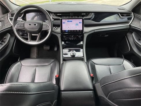 Used 2023 Jeep Grand Cherokee 4WD 4xe image 10