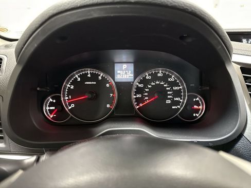 Used 2014 Subaru Outback 2.5i Premium AWD/4WD image 12