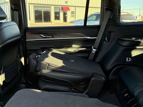 New 2025 Jeep Grand Cherokee L Limited image 9