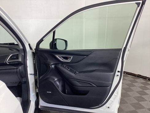 Used 2019 Subaru Forester Touring AWD/4WD image 8