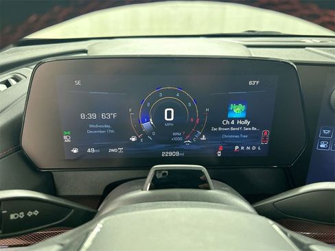 Used 2024 Chevrolet Traverse RS image 13