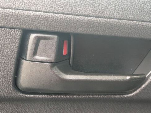 Certified 2025 Toyota Tacoma SR5 AWD/4WD image 13