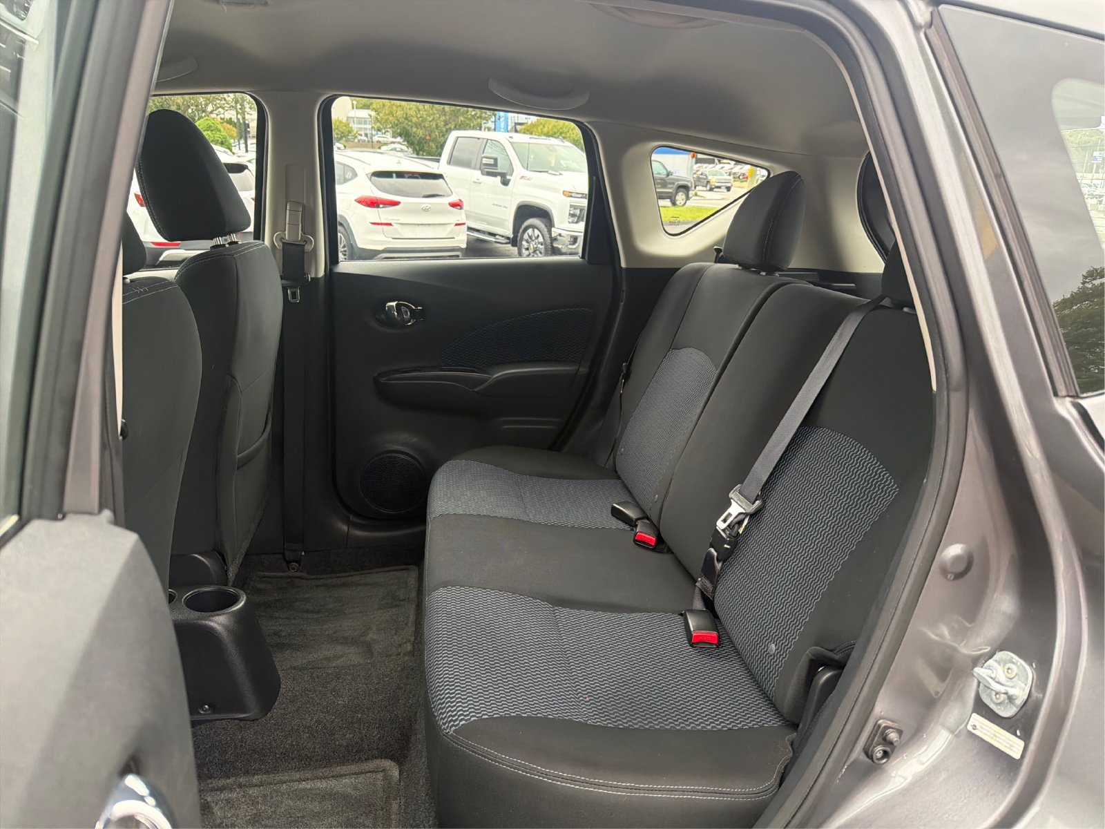 Used 2016 Nissan Versa Note SV FWD image 10